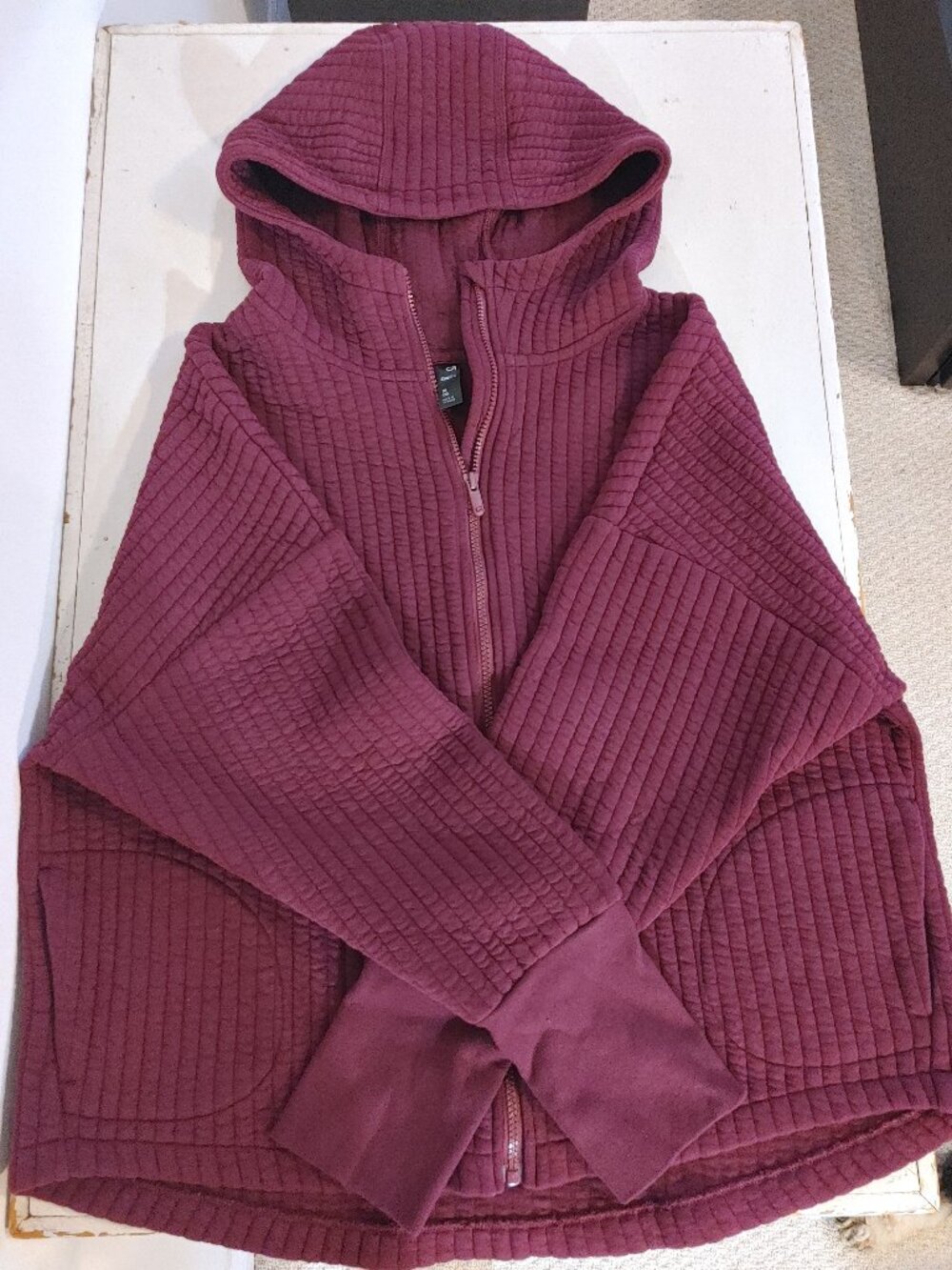 XL plum purple Gap Fit quilted hoodie with pockets